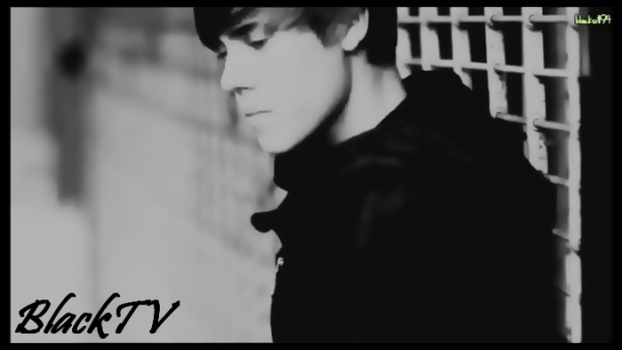 . . . [o stranse tare in brate]