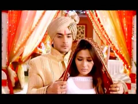 420438_375870459104565_157712290920384_1406599_1009520743_n - Aditya and Mona Married - March 5th 2012 - SBS Segment