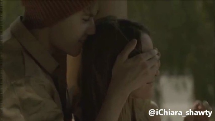 x. Ghici cine-i aici :"> J: Unn Fraier =]]] - x_-O02Cand Trandafirii Mor-LIFE