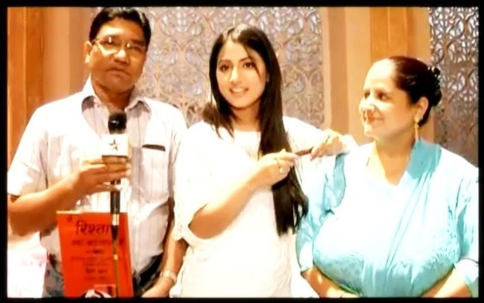 393185_321637321210215_100000918507221_970726_429973775_n - Akshara-Hina Khan