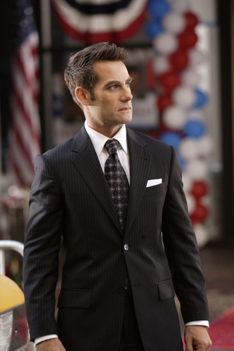 Nathan4 - Nathan Petrelli