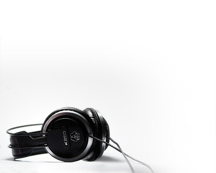Music-Headphones-37448 - POZE DESKTOP