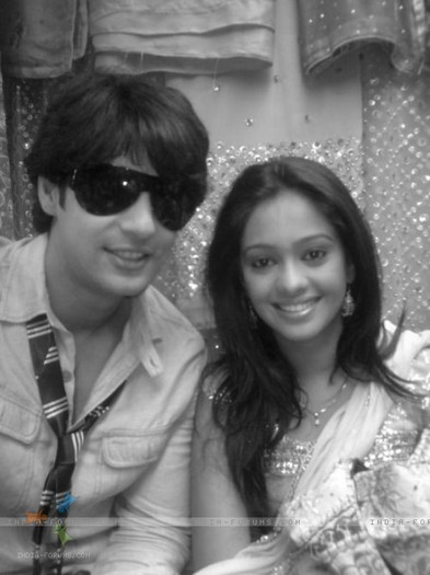 149287-mugdha-chaphekar-and-karan-wahi - KARAN WAHI