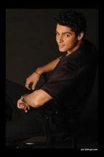 images - KARAN WAHI