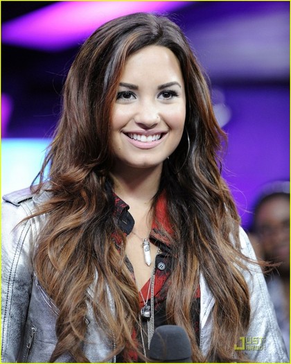demi-lovato-newmusic-6 - disney2012