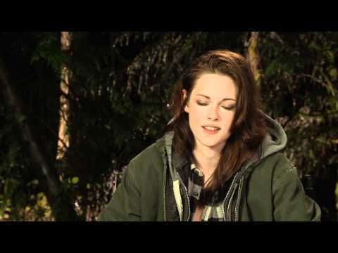 img_8109_the-twilight-saga-breaking-dawn-part-1-official-kristen-stewart-interview-hd