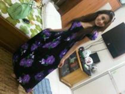 66214082_SGQHKMM3 - sara khan 3