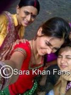 66214161_ECAIGQC3 - sara khan 3