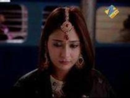 66248185_BFVPSTM - sara khan 3