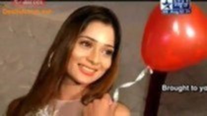 66251154_NMHSUZC - sara khan 3