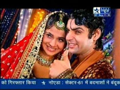 402635_246717432074465_217754678304074_543450_997775061_n - karan wahi and jennifer winget