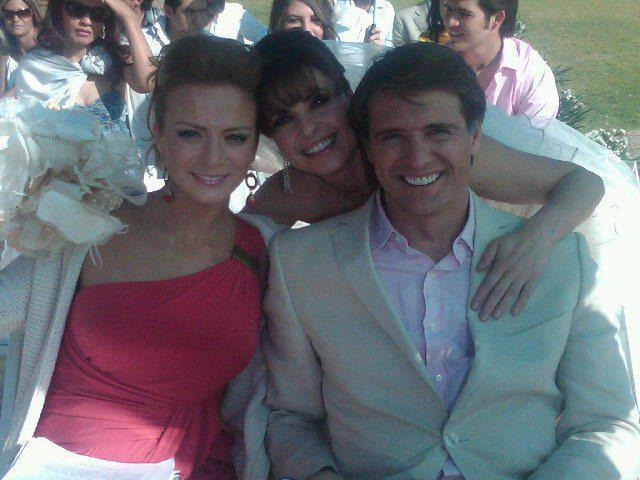 Silvia,Yolanda si Juan