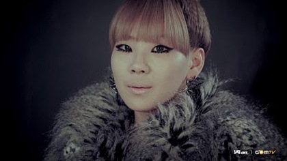 [MV] 2NE1 - It Hurts (Full HD GomTV) [kenhnghenhac.net] 004308 - 2ne1 korea 1