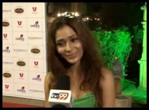 Sara Khan in Love [198]