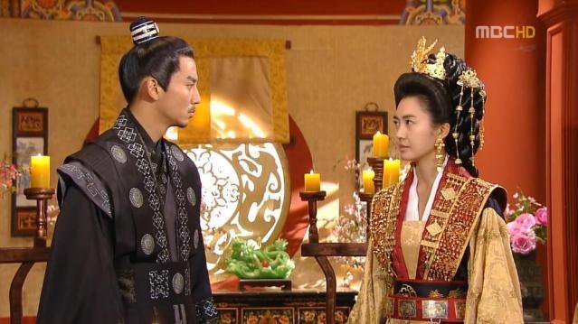 32021_116821868350829_100000690484047_136841_955685_n