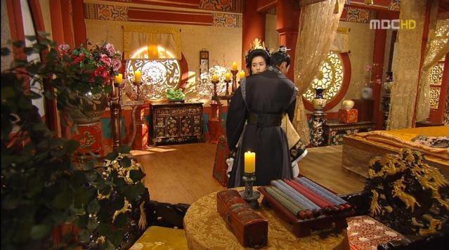 32021_116822088350807_100000690484047_136843_5473635_n