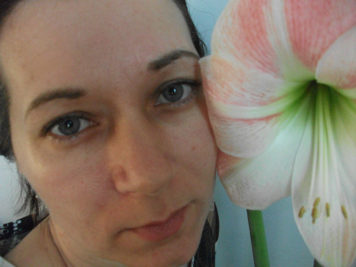 eu si crinul sau crinul si eu