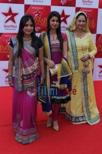 426338_394230233938332_168276469867044_1454329_566581541_n - Yeh Rishta Kya Kehlata Hai - Star Parivaar Awards 2012