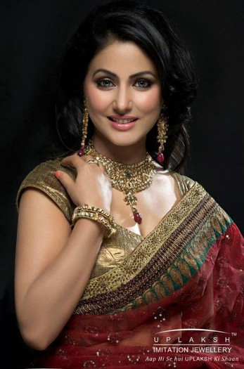 401271_381282698566419_168276469867044_1416277_1259312256_n - Hina Khan Ad Shoot