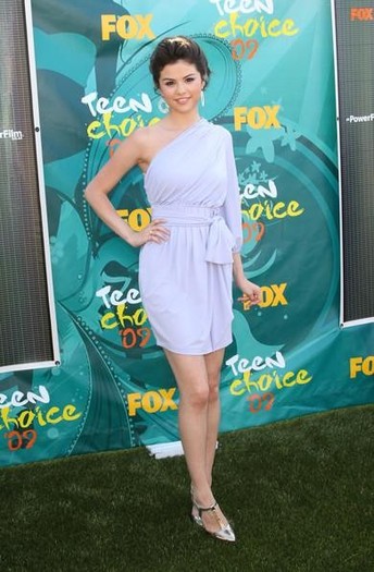 Selena poza 275