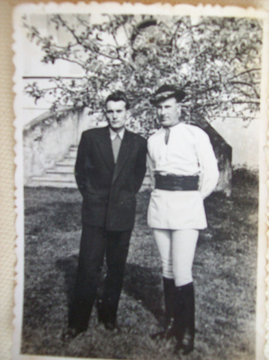 MIRCEA GABOR si VOCILA IOAN,din aceiasi generatie de consateni ... - POZE VECHI DIN PALOS ARDEAL