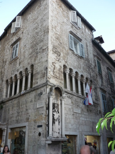 split 122