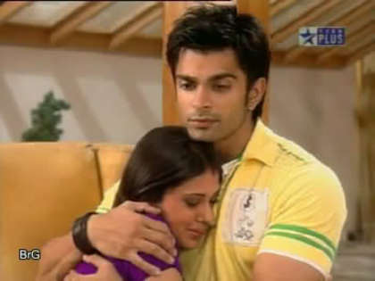 v6jih3 - Here r some of Karan  Jennifer pics from KZK