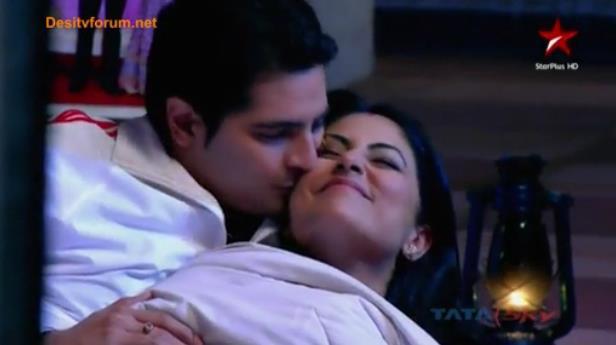 432187_371964906147381_152160674794473_1471493_1341731591_n - Naksh celebrate Valentine Day  14th FEB 2012