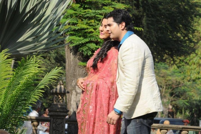 425136_378410382169500_152160674794473_1488929_884773116_n - Naitik and Akshara in Nagpur 24th Feb 2012