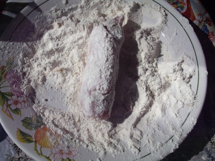 RULADA DE PIEPT DE PUI CU CIUPERCI