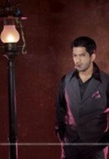 36587710 - 0-Amit Tandon