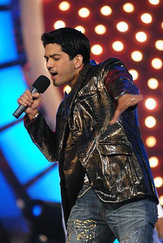 240609024423_4 - 0-Amit Tandon