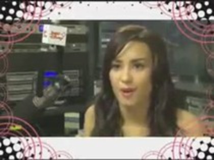 Follow Demi Lovato With AT and T Updates (42)