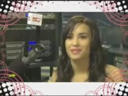 Follow Demi Lovato With AT and T Updates (110)