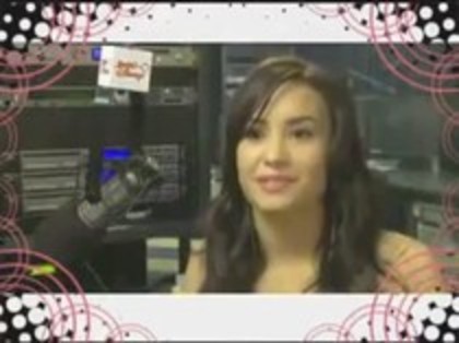 Follow Demi Lovato With AT and T Updates (111)