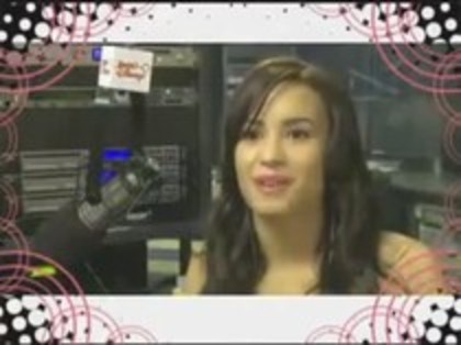 Follow Demi Lovato With AT and T Updates (112)