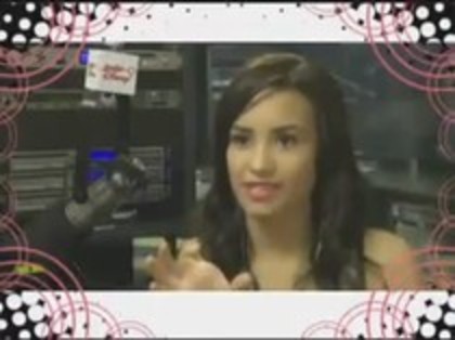 Follow Demi Lovato With AT and T Updates (121)