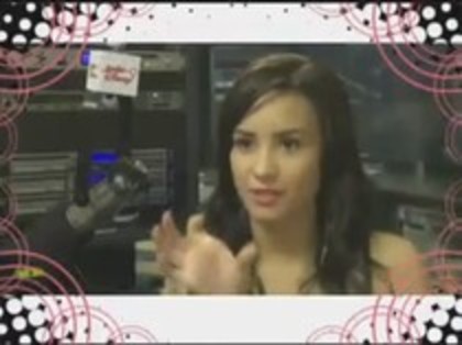 Follow Demi Lovato With AT and T Updates (122)