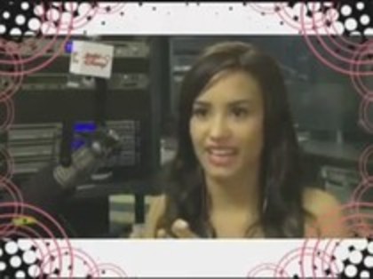 Follow Demi Lovato With AT and T Updates (125)