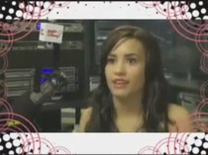 Follow Demi Lovato With AT and T Updates (154)