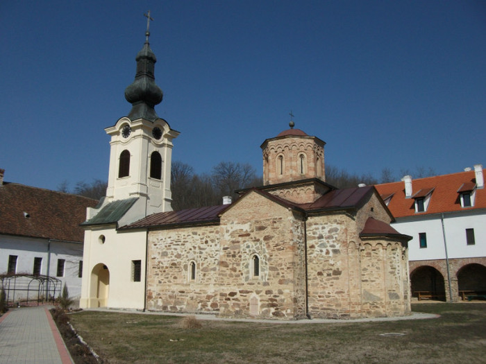 manastirea Mesic-biserica sec. XIII - Vrsat - Serbia