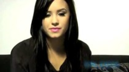 Demi Lovato - Questions and Answers - Buzzworthy (17) - Demilush - Demi Lovato - Questions and Answers - Buzzworthy