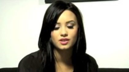 Demi Lovato - Questions and Answers - Buzzworthy (28)