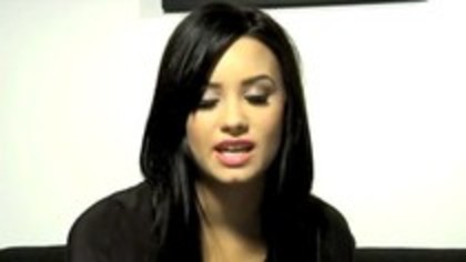 Demi Lovato - Questions and Answers - Buzzworthy (29)