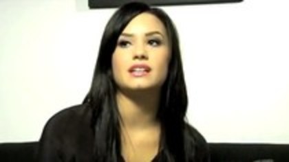Demi Lovato - Questions and Answers - Buzzworthy (229)
