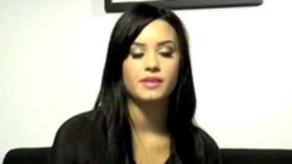 Demi Lovato - Questions and Answers - Buzzworthy (237)