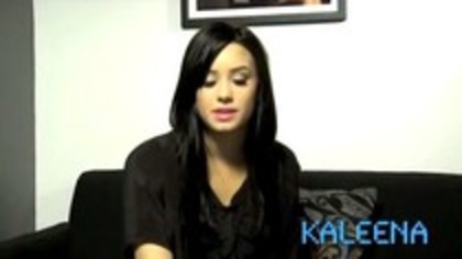 Demi Lovato - Questions and Answers - Buzzworthy (254)