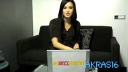 Demi Lovato - Questions and Answers - Buzzworthy (288)