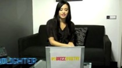 Demi Lovato - Questions and Answers - Buzzworthy (330)