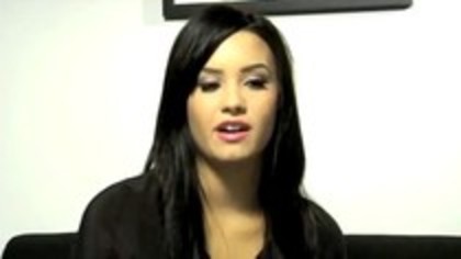 Demi Lovato - Questions and Answers - Buzzworthy (356) - Demilush - Demi Lovato - Questions and Answers - Buzzworthy